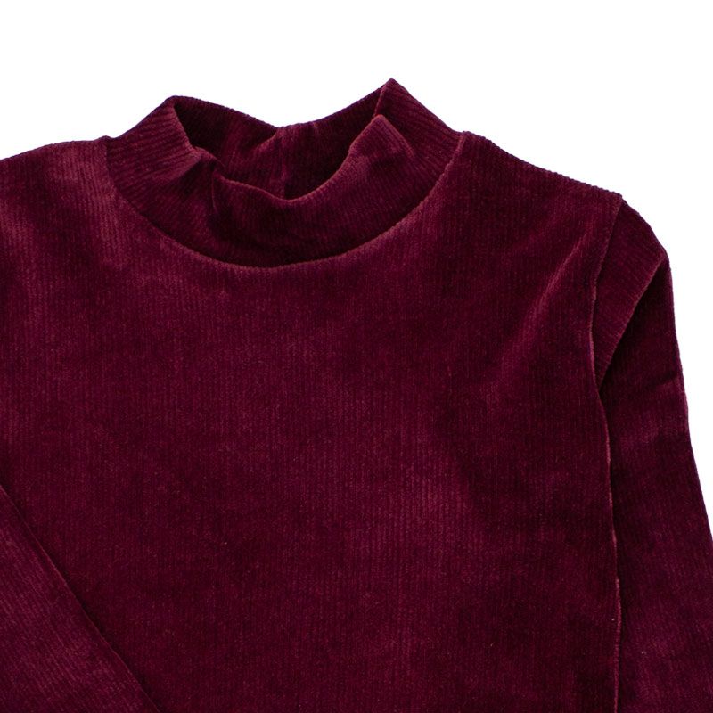 YCC. Vinrød velourbluse, udsnit
