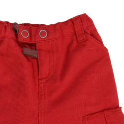 Petit Bateau. Røde baby bukser, udsnit  