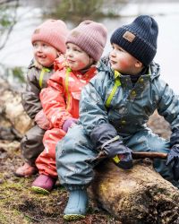 Kattnakken - Vinter regndragt Vëret - Blåfjell - Flere glade børn