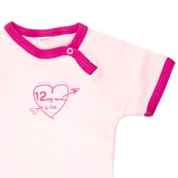 Petit Bateau. Lyserød body med hjerteprint, 12 mdr