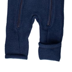 Mikk-Line, uldfleece køredragt - mørkeblå. Udsnit ben med foldekant