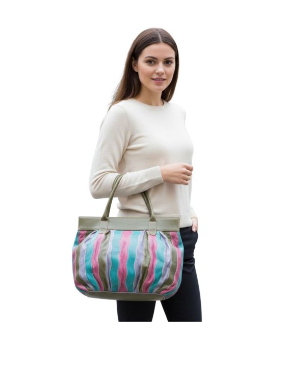 Nova Bags. Stor skuldertaske - multistribet lilla og grøn - lifestyle